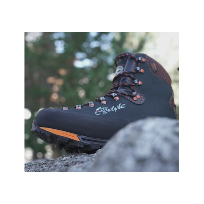 Kostyle Avant Black/Orange Boots